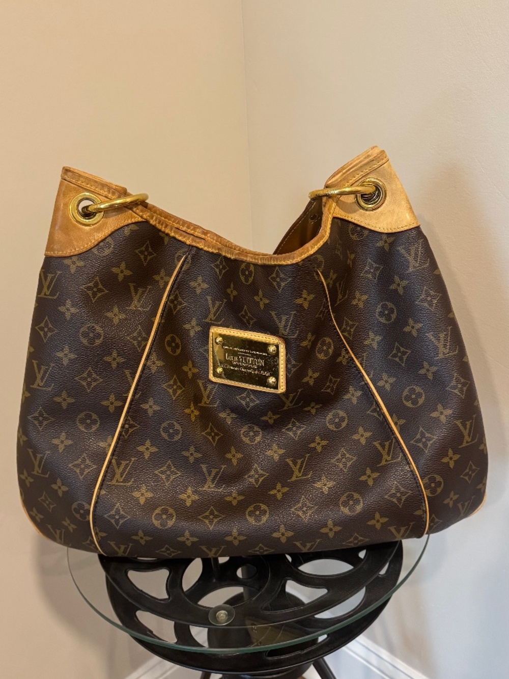 Louis Vuitton Galleria GM Monogram Canvas Bag - Picture 4 of 12